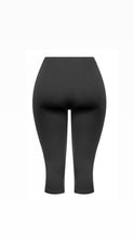 Load image into Gallery viewer, FAV LOVE CAPRIS
