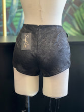 Load image into Gallery viewer, FUERZA LOVE SHORTS

