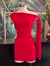 Load image into Gallery viewer, OFF SHOULDER LOVE TOP
