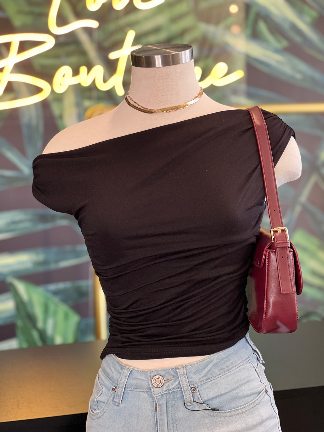 OFF THE SHOULDER LOVE TOP