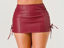 Load image into Gallery viewer, RED LOVE SKORT
