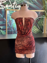 Load image into Gallery viewer, I AM LOVE DRESS
