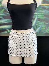 Load image into Gallery viewer, POLKA LOVE SKORT
