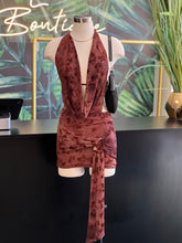Load image into Gallery viewer, DELULU LOVE DRESS
