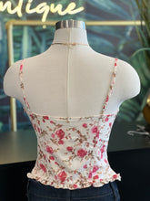 Load image into Gallery viewer, FLOWER GIRL TOP.
