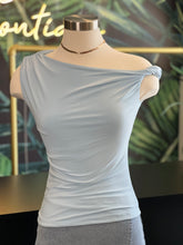 Load image into Gallery viewer, CASUAL LOVE TOP
